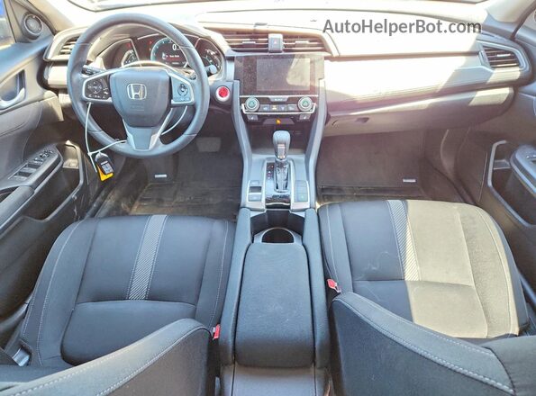 2HGFC2F83HH010766 2017 HONDA CIVIC Blue Dashboard view