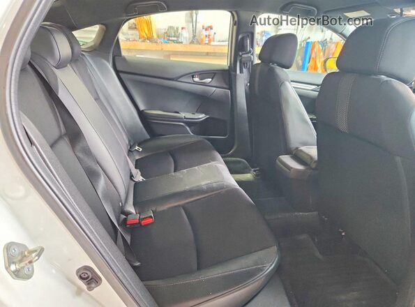 2HGFC2F85LH532159 2020 HONDA CIVIC White Հետևի նստատեղերի տեսք