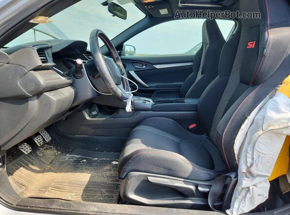 2HGFC3A56JH750188 2018 HONDA CIVIC Silver Вид салону спереду