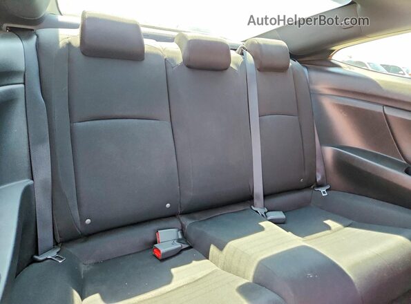 2HGFC3A57JH757263 2018 HONDA CIVIC Silver Widok tylnych siedzeń