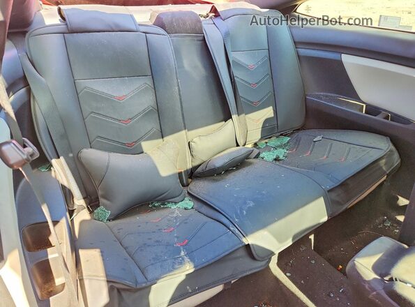 2HGFC3B31HH357156 2017 HONDA CIVIC Red Widok tylnych siedzeń