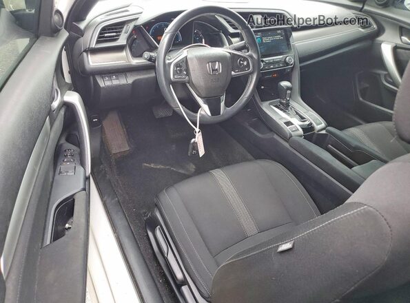 2HGFC3B32KH352068 2019 HONDA CIVIC White Вид панелі приладів