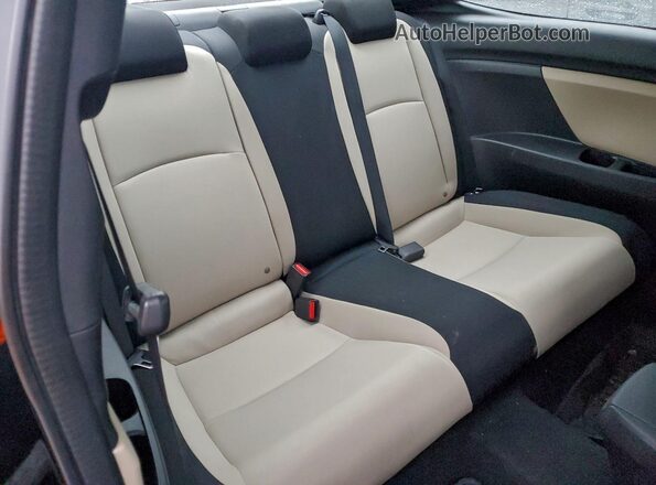 2HGFC3B34GH355674 2016 HONDA CIVIC Black Հետևի նստատեղերի տեսք