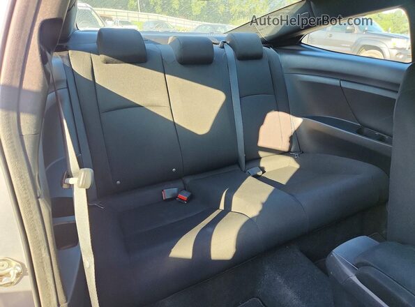 2HGFC4B67KH303531 2019 HONDA CIVIC Silver უკანა სავარძლების ხედი
