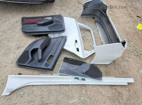 2HGFE1E56NH476036 2022 HONDA CIVIC White Engine compartment view