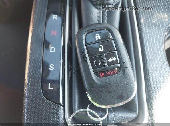 2HGFE1F78PH321586 2023 HONDA CIVIC Красный Вид панели приборов