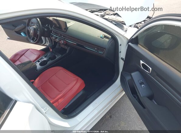 2HGFE2F54PH560976 2023 HONDA CIVIC White Widok wnętrza z przodu