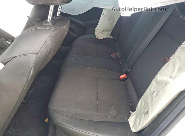 2HGFE2F58TH527988 2026 HONDA CIVIC White Widok tylnych siedzeń