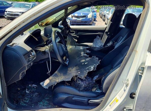 2HGFE2F5XRH571824 2024 HONDA CIVIC Белый Вид салона спереди