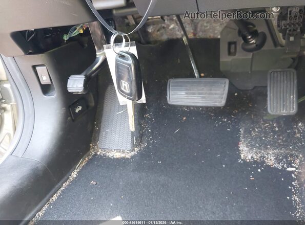 2HKRM4H39GH703210 2016 HONDA CR-V Серебряный Вид панели приборов