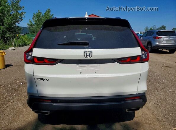 2HKRS6H92RH200370 2024 HONDA CR-V White Rear view