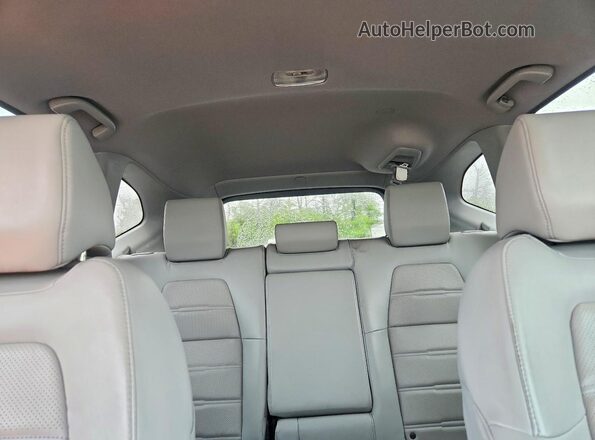2HKRW2H83HH643534 2017 HONDA CR-V Maroon Widok tylnych siedzeń