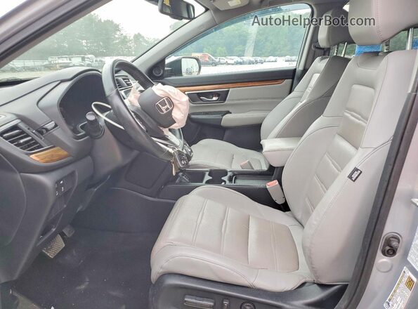 2HKRW2H84HH622546 2017 HONDA CR-V Silver Widok wnętrza z przodu