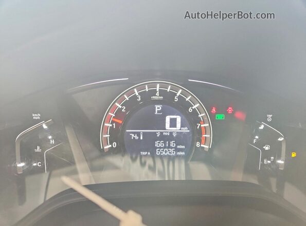 2HKRW6H34HH216004 2017 HONDA CR-V Maroon Вид щитка приладів