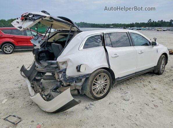 2LMHJ5AT0HBL00072 2017 LINCOLN MKT White Rear right