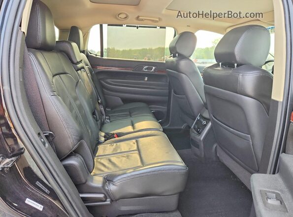 2LMHJ5AT0KBL04162 2019 LINCOLN MKT Черный Вид задней части салона