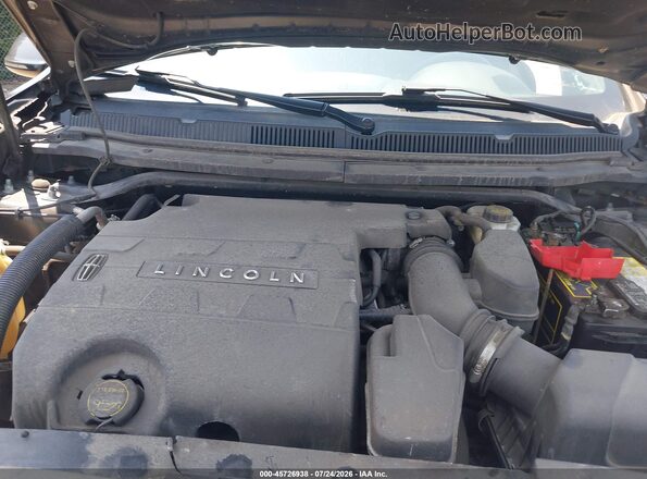 2LMHJ5NK5JBL01869 2018 LINCOLN MKT Черный Вид сзади