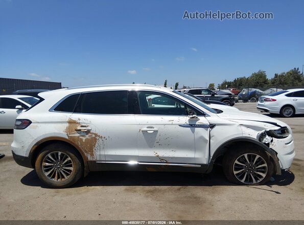 2LMPJ6J91PBL06063 2023 LINCOLN NAUTILUS White 360 interior view