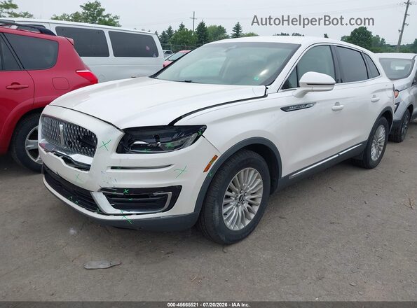 2LMPJ6J97KBL61299 2019 LINCOLN NAUTILUS White Vista tres cuartos delantera izquierda