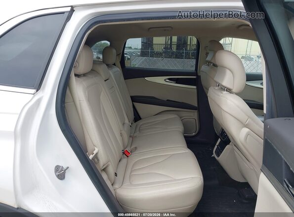 2LMPJ6J97KBL61299 2019 LINCOLN NAUTILUS White Vista de la etiqueta del VIN