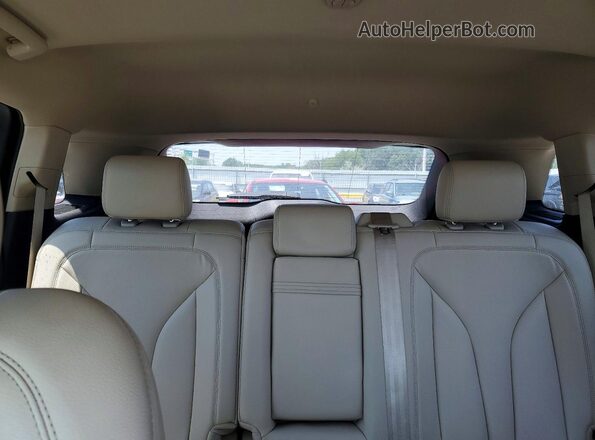 2LMPJ6J9XLBL15385 2020 LINCOLN NAUTILUS White უკანა სავარძლების ხედი