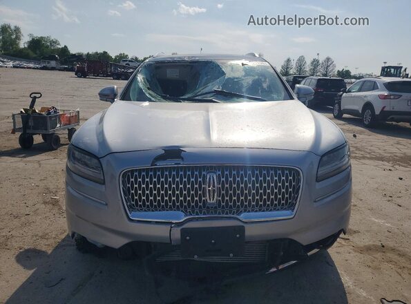 2LMPJ6K90MBL08901 2021 LINCOLN NAUTILUS Silver Widok z przodu