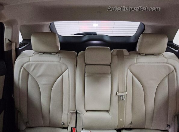 2LMPJ6K93KBL24300 2019 LINCOLN NAUTILUS Black Widok tylnych siedzeń