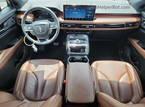 2LMPJ6K93PBL02871 2023 LINCOLN NAUTILUS Beige Vista del salpicadero