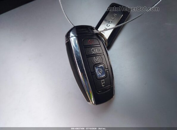 2LMPJ6K94KBL24435 2019 LINCOLN NAUTILUS Черный Вид панели приборов