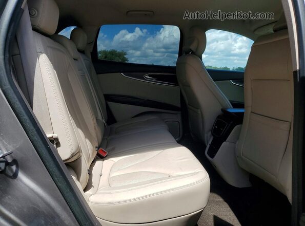 2LMPJ6KR4HBL39879 2017 LINCOLN MKX Gray Rear interior view