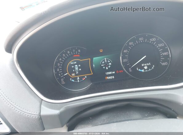 2LMPJ6KR7HBL26320 2017 LINCOLN MKX White Vista de los asientos traseros