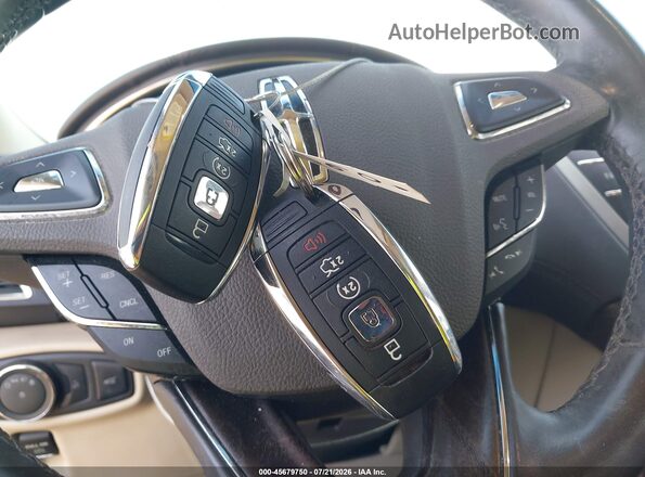 2LMPJ6KR7JBL47528 2018 LINCOLN MKX Beige Vista del salpicadero