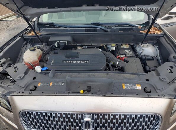 2LMPJ6L91KBL35231 2019 LINCOLN NAUTILUS Tan უკანა სალონის ხედი