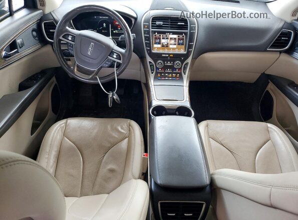 2LMPJ6L96KBL12124 2019 LINCOLN NAUTILUS Black Dashboard view