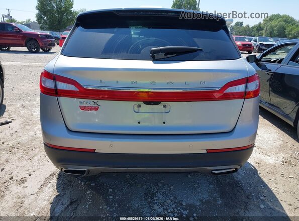 2LMPJ6LR1JBL12711 2018 LINCOLN MKX Silver 