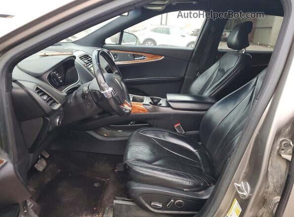 2LMPJ6LR9GBL67352 2016 LINCOLN MKX Silver წინა სალონის ხედი