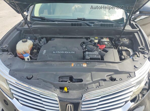 2LMPJ6LR9HBL25586 2017 LINCOLN MKX Black Engine compartment view