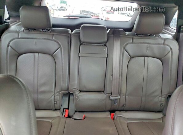 2LMPJ7JR3GBL36249 2016 LINCOLN MKX Silver Rear seats view