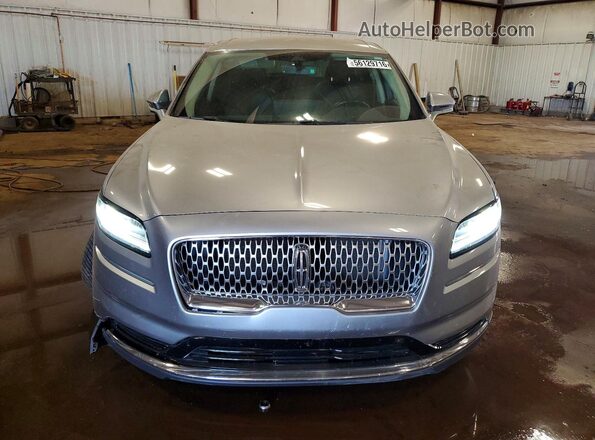 2LMPJ8J9XMBL08305 2021 LINCOLN NAUTILUS Silver Դիմացի տեսք
