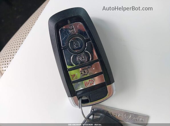 2LMPJ8K91LBL00221 2020 LINCOLN NAUTILUS Темно-бордовый Вид панели приборов