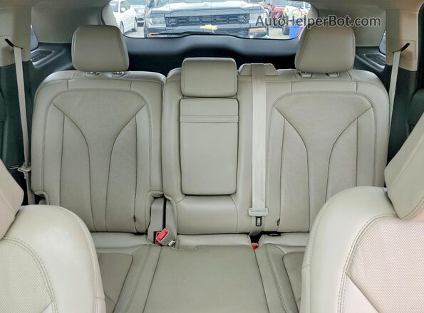 2LMPJ8K91NBL21024 2022 LINCOLN NAUTILUS Black Rear seats view