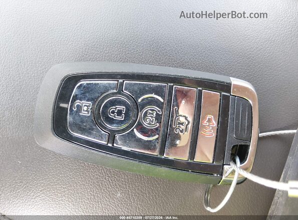 2LMPJ8K92LBL33535 2020 LINCOLN NAUTILUS White Widok deski rozdzielczej