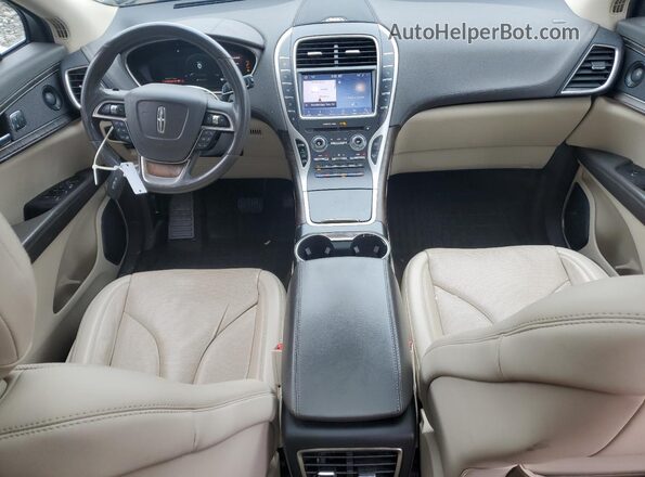 2LMPJ8K97LBL20005 2020 LINCOLN NAUTILUS White Widok deski rozdzielczej