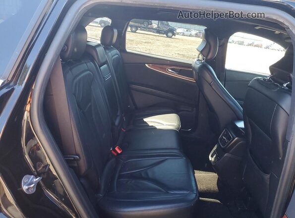 2LMPJ8K9XKBL19882 2019 LINCOLN NAUTILUS Black Հետևի նստատեղերի տեսք