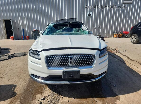 2LMPJ8K9XNBL11771 2022 LINCOLN NAUTILUS White Vista frontal