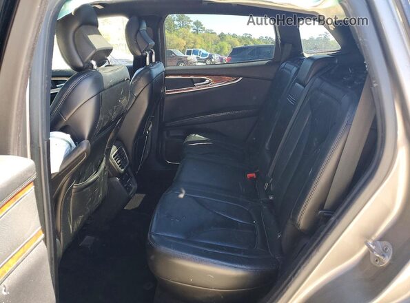 2LMPJ8KP0HBL14780 2017 LINCOLN MKX Gray Vista interior trasera