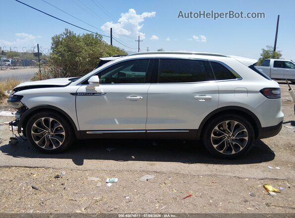 2LMPJ8KP0NBL16802 2022 LINCOLN NAUTILUS White უკანა სალონის ხედი