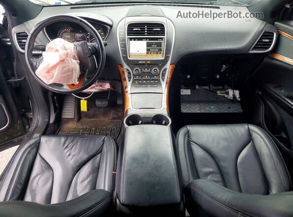 2LMPJ8KP8HBL19242 2017 LINCOLN MKX Gray Dashboard view