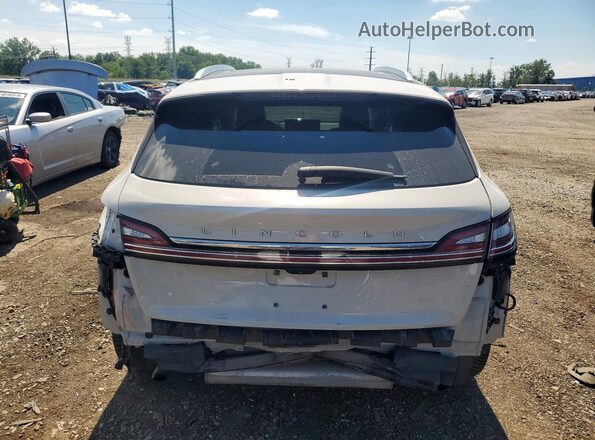 2LMPJ8KP8MBL18456 2021 LINCOLN NAUTILUS White უკანა ხედი