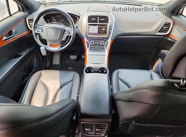 2LMPJ8KP9KBL46358 2019 LINCOLN NAUTILUS Silver Вид панелі приладів